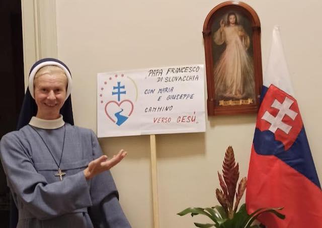 Vatikan, Faustína, vlajka