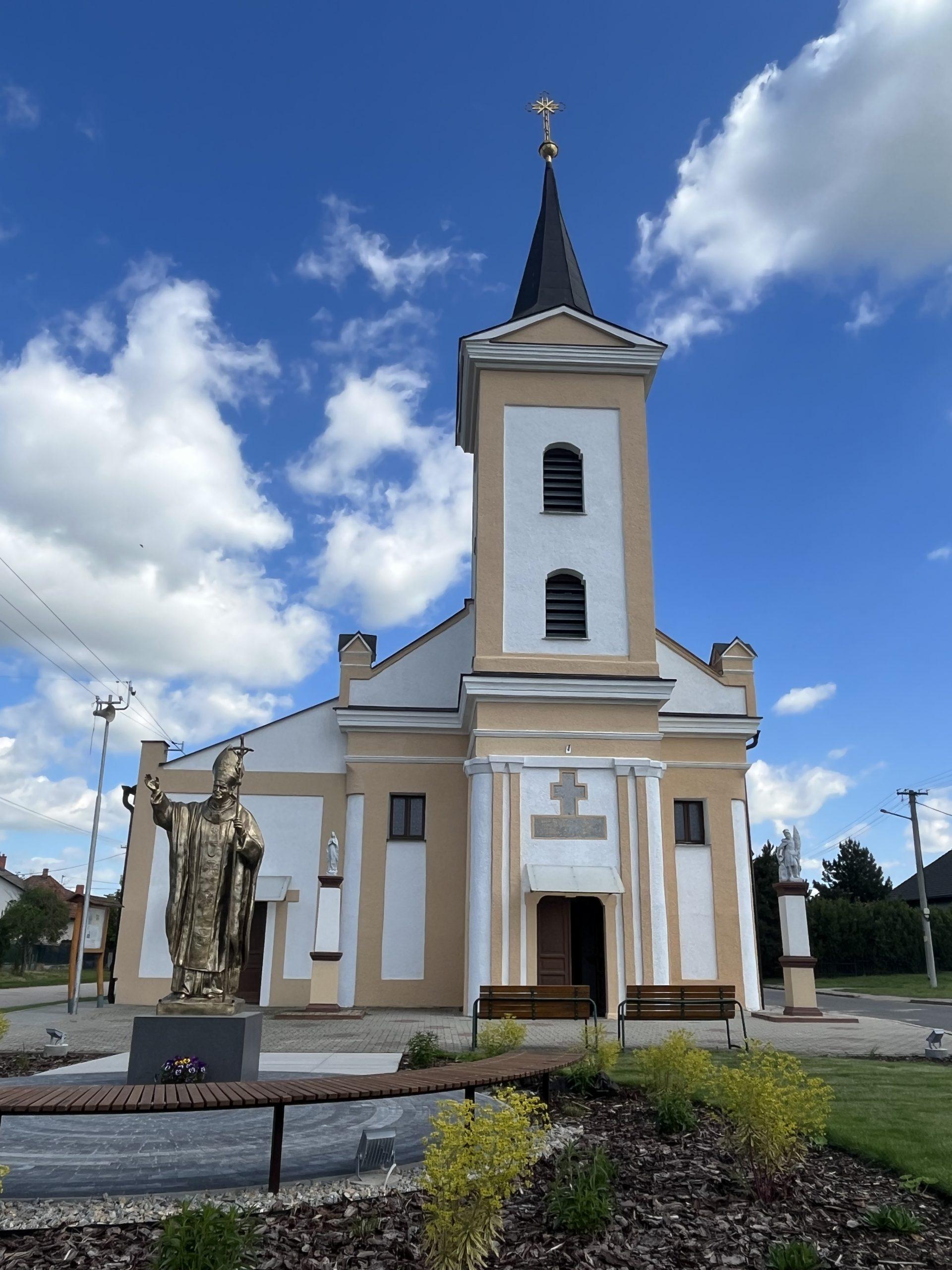 Kmetovo, biskup, Judak, obnoveny, kostol