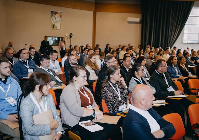 Badín, konferencia, mladež