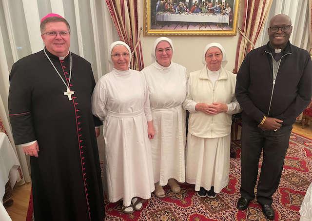 Rožňava, biskup, Mbinda