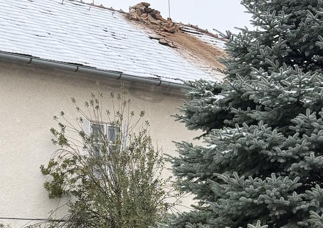 Báč, kostol, zemetrasenie