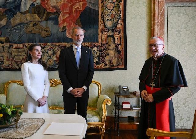 Vatikán, kardinál Pietro Parolin., Španielsko, pár